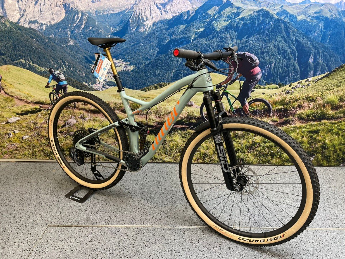 Niner RKT9 RDO CARBON GREY-ORANGE