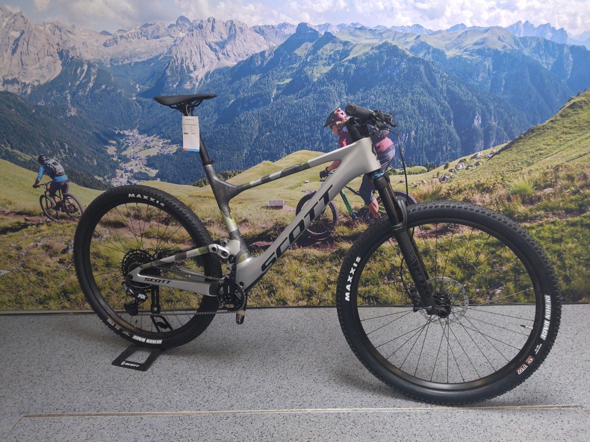 Scott SPARK RC COMP ICE GREY XL