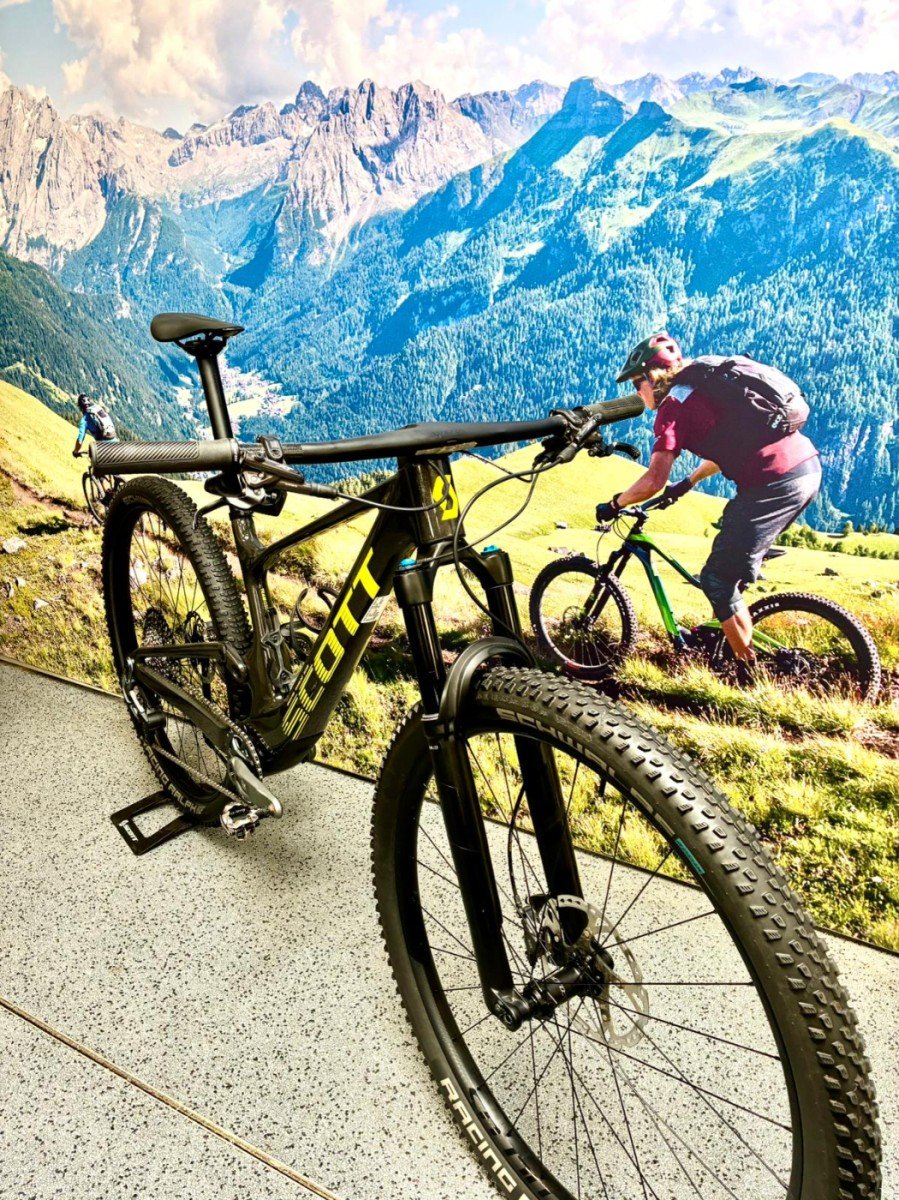 Scott SPARK RC TEAM ISSUE TR M