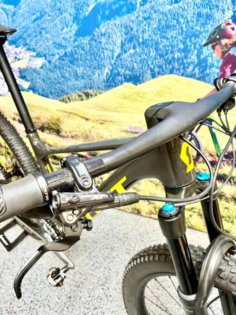 Scott SPARK RC TEAM ISSUE TR M