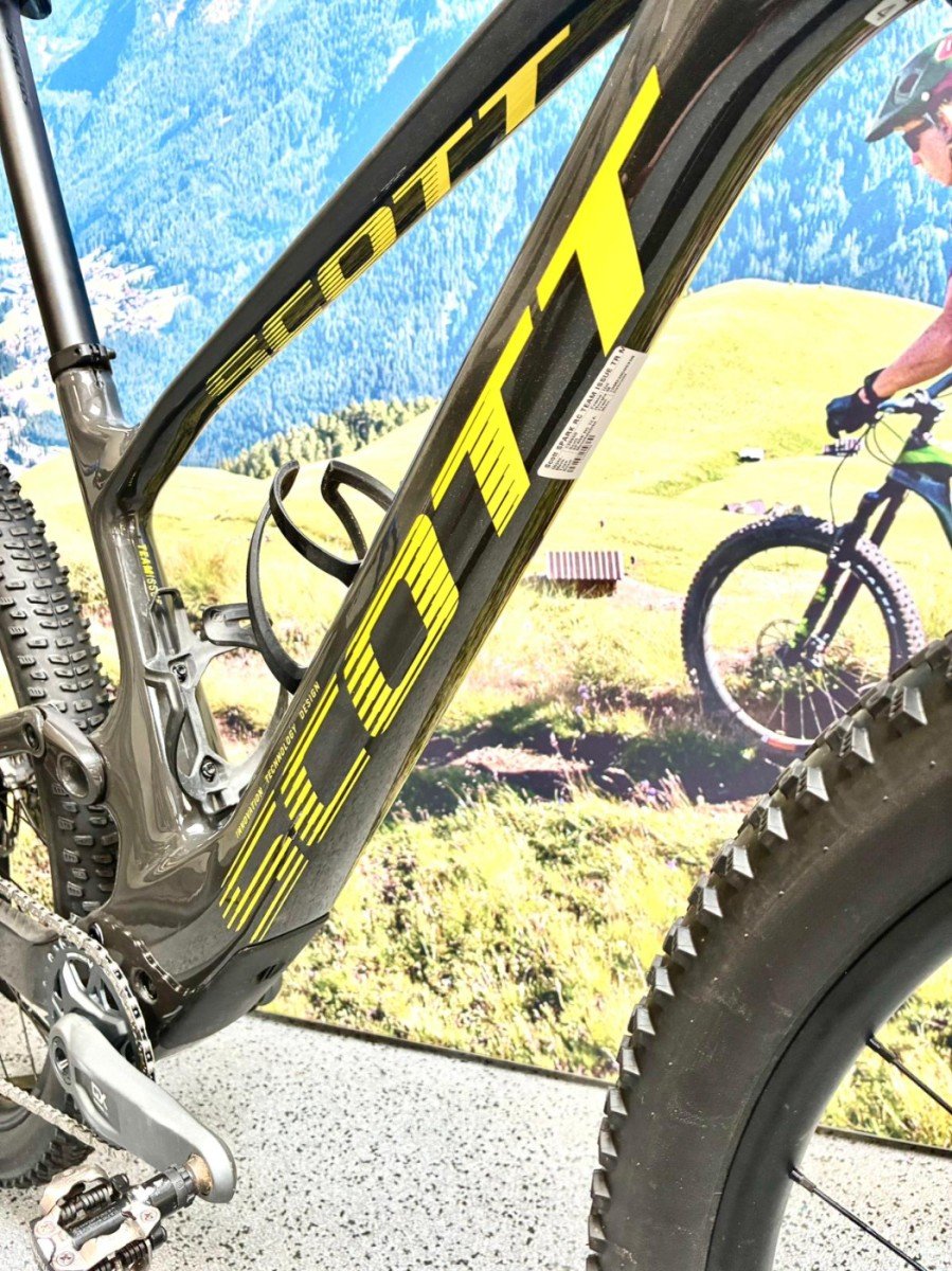 Scott SPARK RC TEAM ISSUE TR M