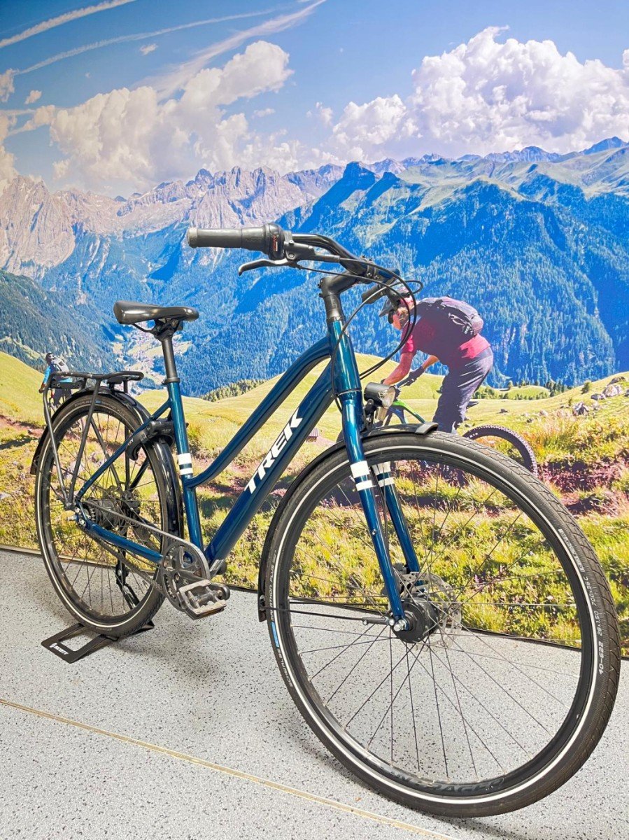 Trek District 3 Equipped Stagger