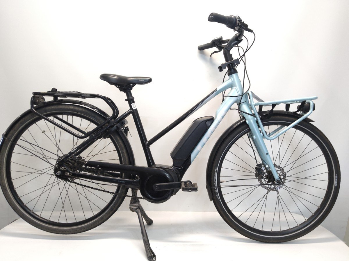 Trek District+ 2 Stagger M Trek Black and Nimbus Blue 3