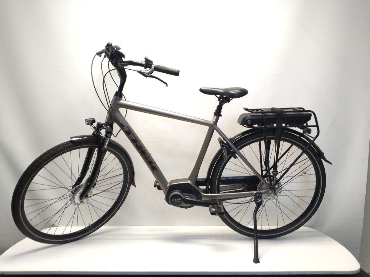 Trek District+ 3 L Matte Gunmetal 400