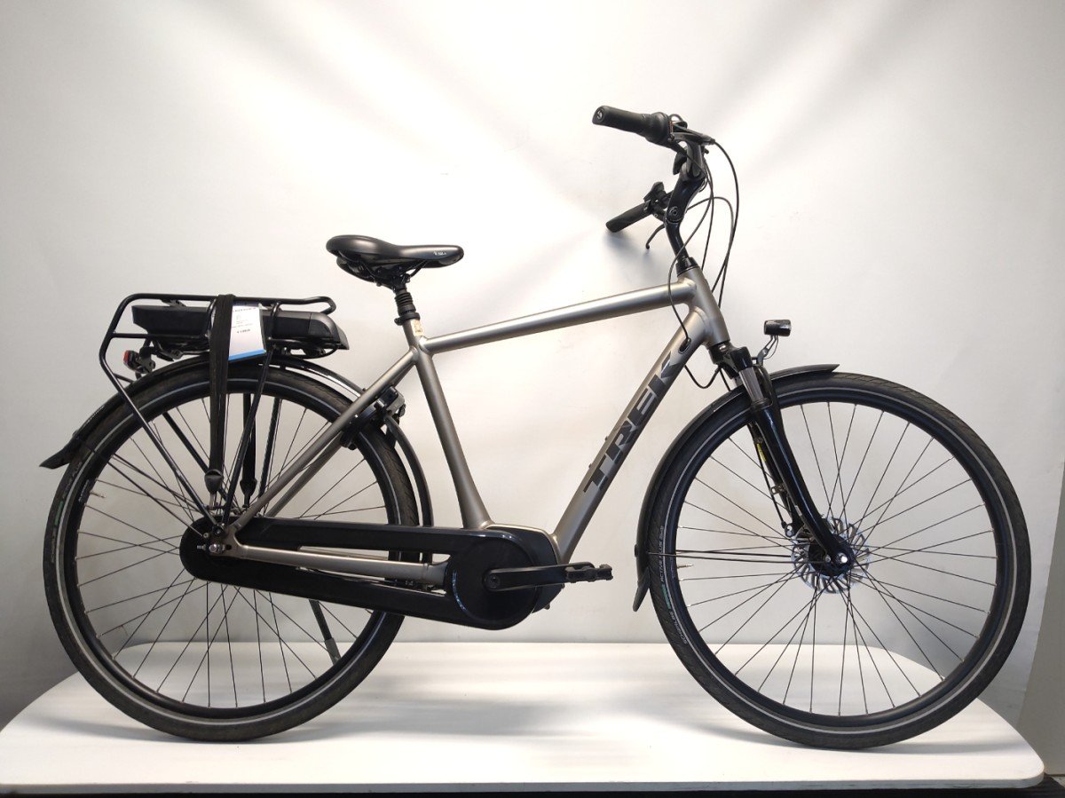 Trek District+ 3 L Matte Gunmetal 400