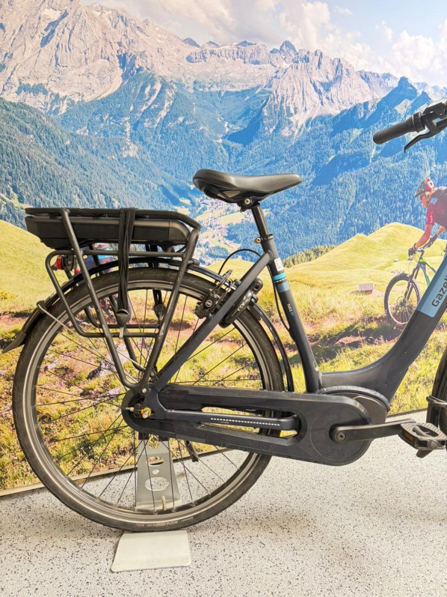 Gazelle PARIS C7 HMB L53 Navy H7 (mat)