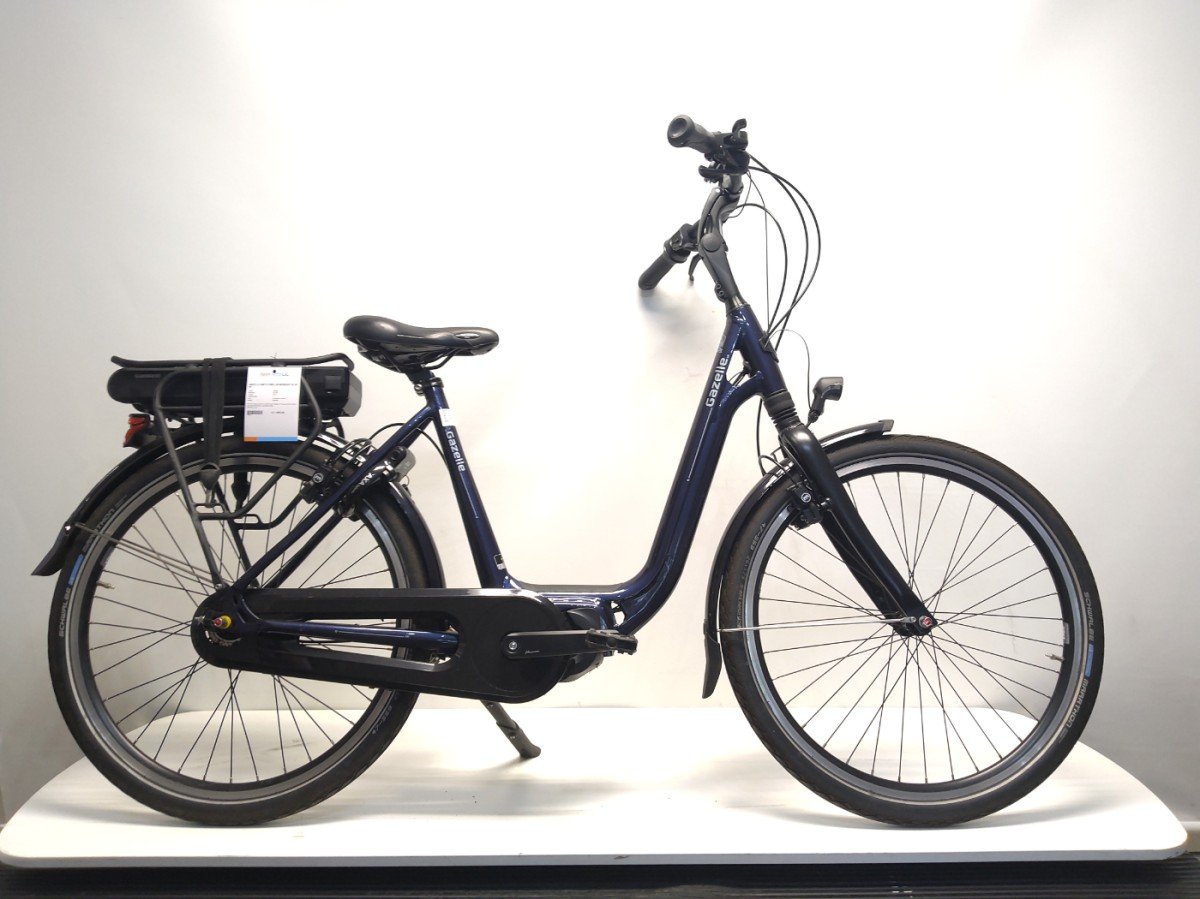 Gazelle AMI C7 HMS L49 Midnight blue H7